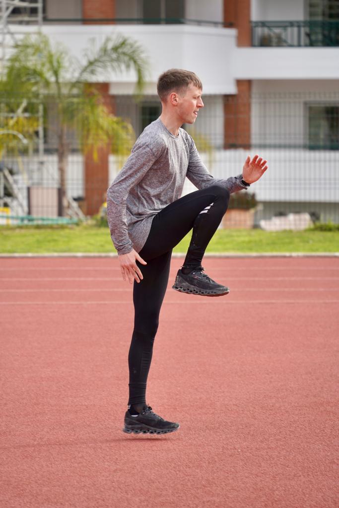 Friday - Focus on the Track 1 237d7c1 e611 83c4 ad53 2e25deaca476 59F3DBC4 AAA4 4DFF B7A1 B616376C687C