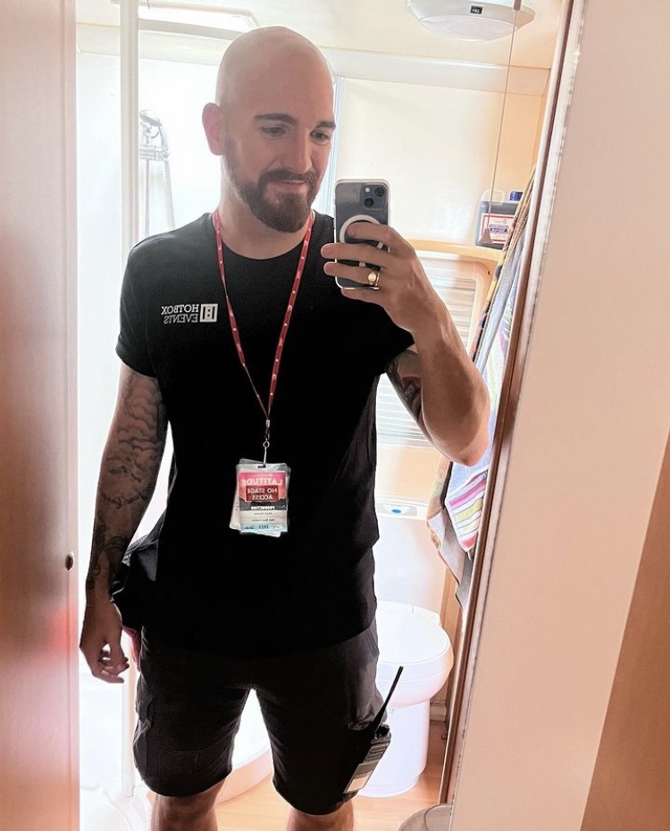 d14e80e 7b40 018b 6df f5d5624aecf5 F0F3FAEA D760 4377 B8C4 FA36AAE9E1C9